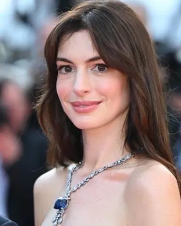 anne hathaway hermosos ojos almendrados