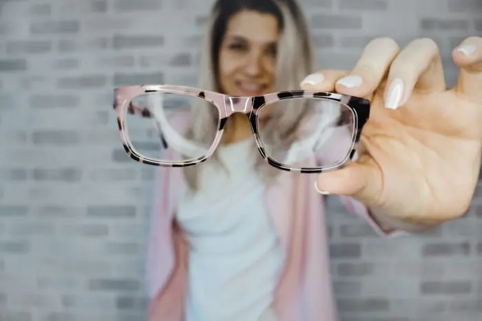Evitar que las gafas se deslicen por la nariz