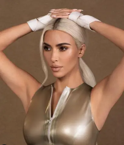 ojos de kim kardashian