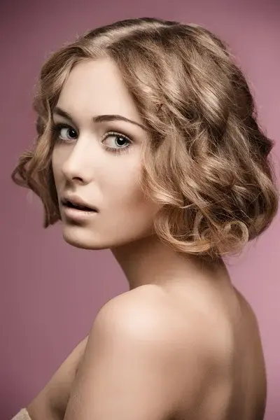 Rizos en cabello corto