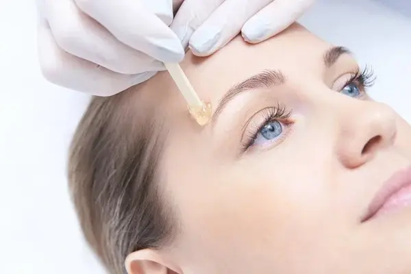 depilación de cejas
