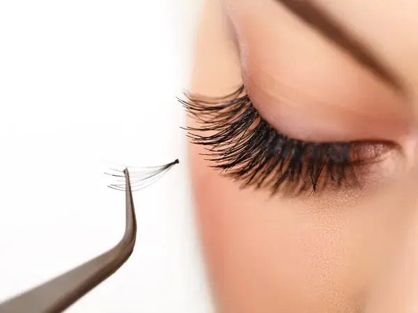 Extensiones de Pestañas