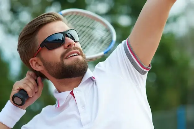Jugadores de Tenis que Usan Gafas